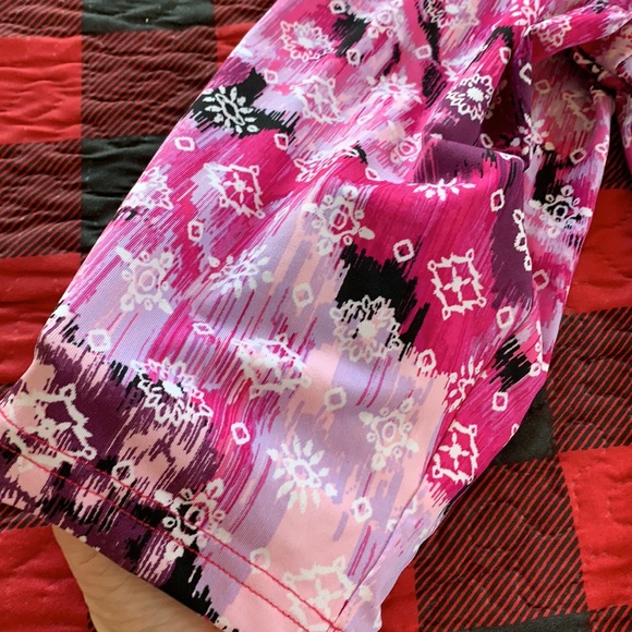 Purple and pink patterned tunic top NWOT - Picture 3 of 4